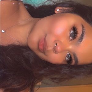 Meet your Posher, Desiree